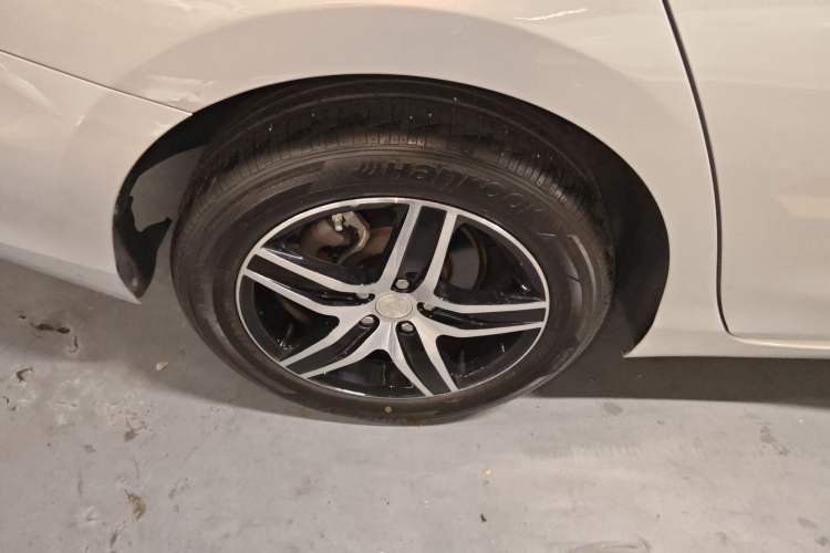 Used Buick Verano 2022 Pro 533T Fun Edition Right Rear Wheel Hub
