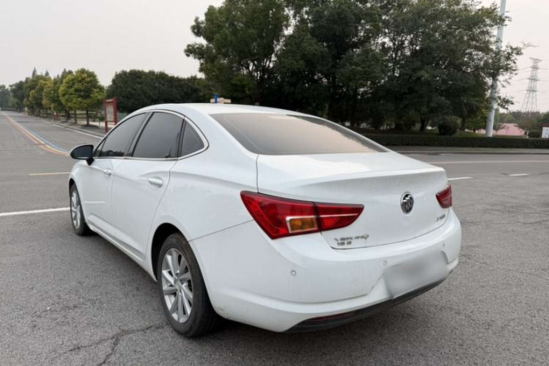 Used Buick Verano 2015 Sedan 15S Manual Entry-Level Model Exterior 3