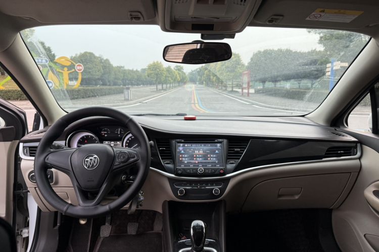 Used Buick Verano 2015 Sedan 15S Manual Entry-Level Model Interior 1
