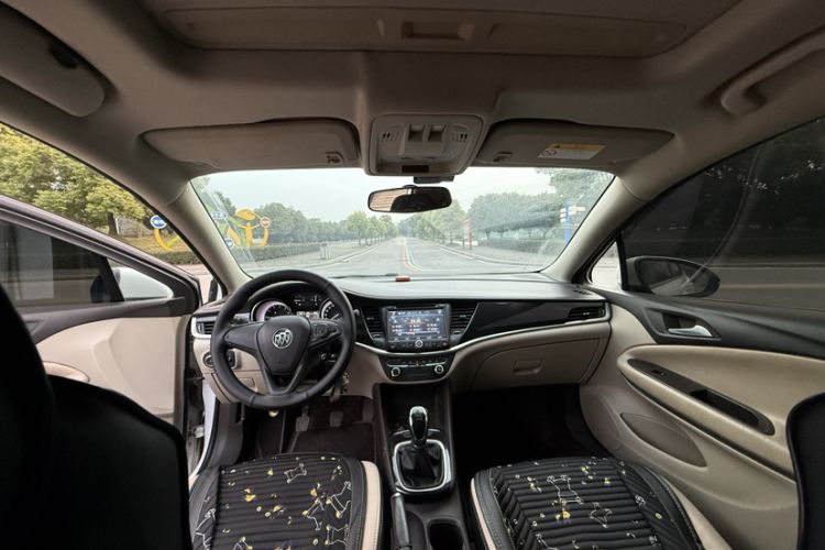 Used Buick Verano 2015 Sedan 15S Manual Entry-Level Model Interior 2