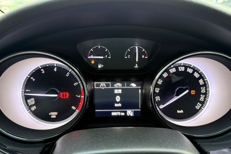Used Buick Verano 2015 Sedan 15S Manual Entry-Level Model Odometer Close Up