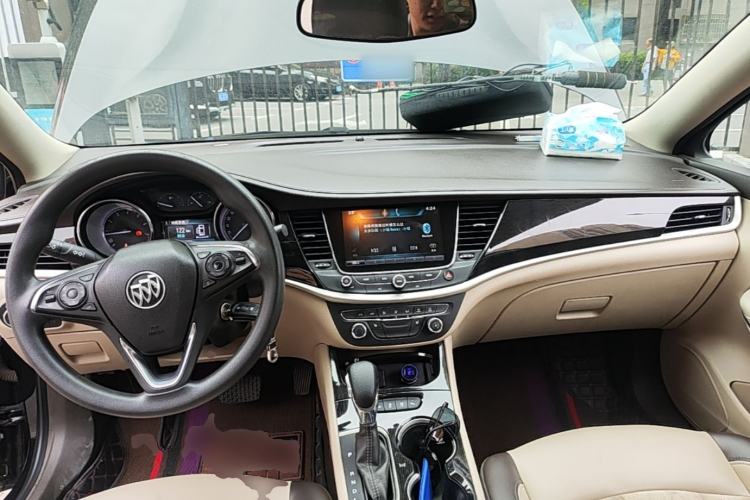 Used Buick Verano 2015 Sedan 20T Dual-Clutch Elite Model Center Console