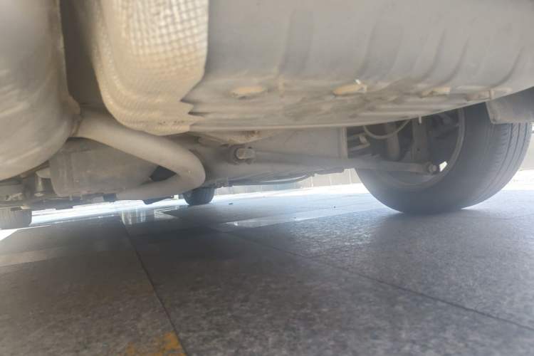 Used Buick Verano 2015 Sedan 15S Manual Entry-Level Model Chassis Front Left