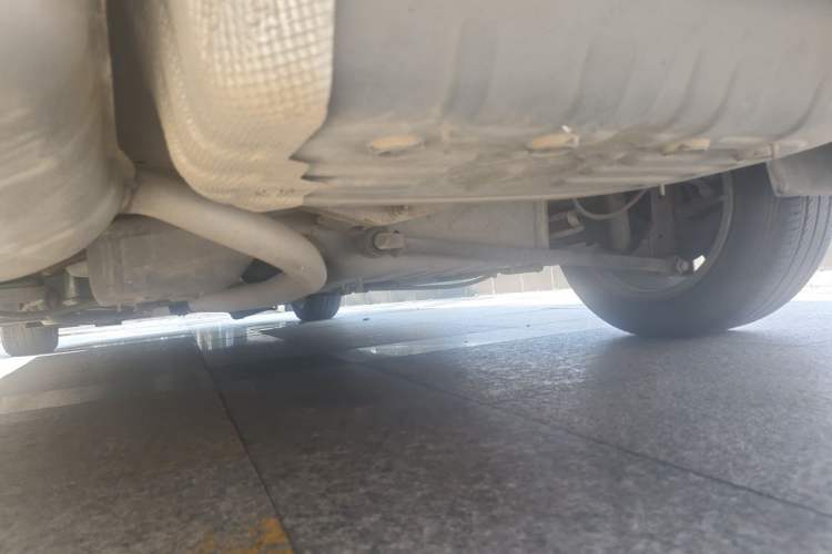 Used Buick Verano 2015 Sedan 15S Manual Entry-Level Model Chassis Rear