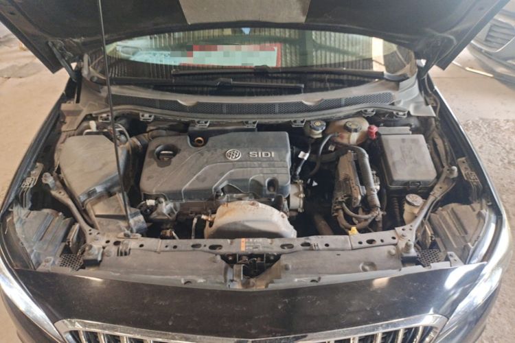 Used Buick Verano 2015 Sedan 15S Manual Leading Model Engine Bay