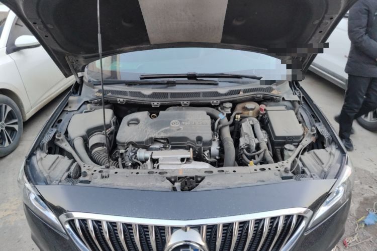 Used Buick Verano 2015 Sedan 20T Dual-Clutch Leading Model Engine Bay