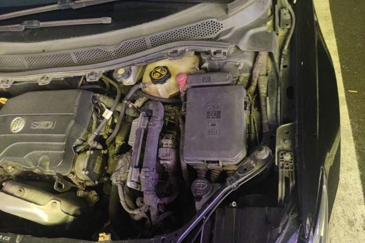 Used Buick Verano 2015 Sedan 15S Automatic Ambition Model Engine Bay Left