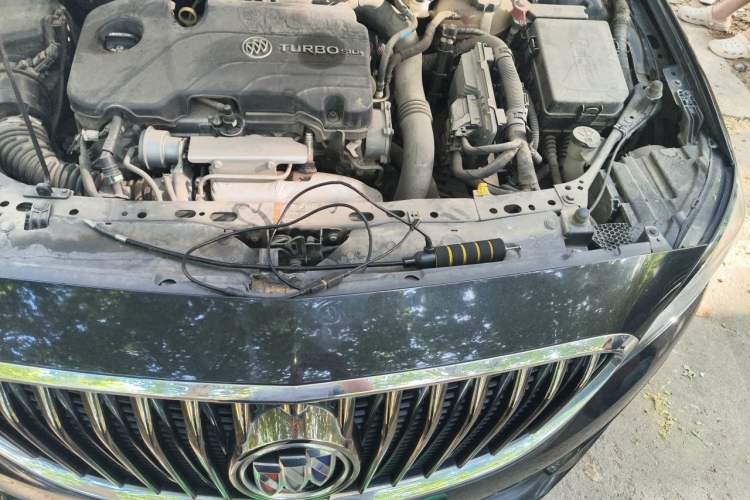 Used Buick Verano 2015 Sedan 20T Dual-Clutch Leading Model Engine Bay Left