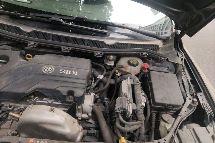 Used Buick Verano 2015 Sedan 15S Automatic Leading Model Engine Bay Left