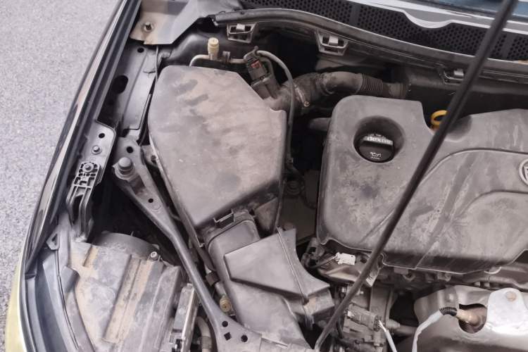 Used Buick Verano 2015 Sedan 15S Automatic Leading Model Engine Bay Right