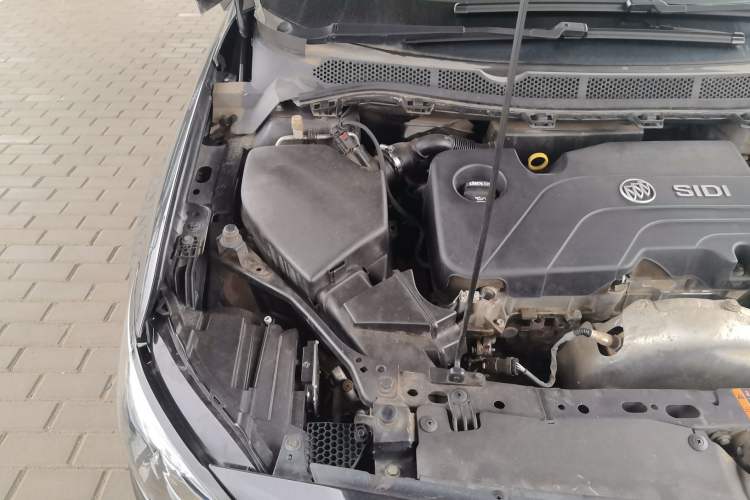 Used Buick Verano 2015 Sedan 15S Automatic Leading Model Engine Bay Right