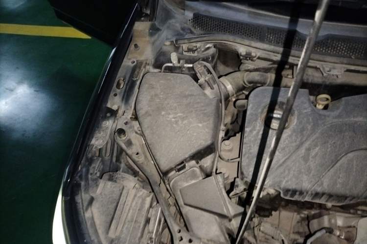 Used Buick Verano 2015 Sedan 15S Automatic Leading Model Engine Bay Right