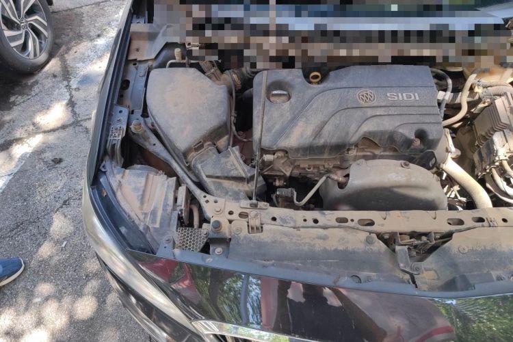 Used Buick Verano 2015 Sedan 15S Manual Entry-Level Model Engine Bay Right