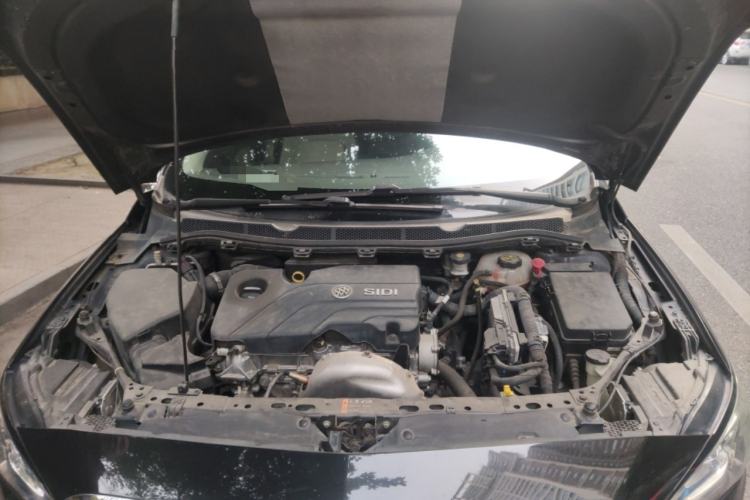 Used Buick Verano 2015 Sedan 15S Automatic Leading Model Engine Bay