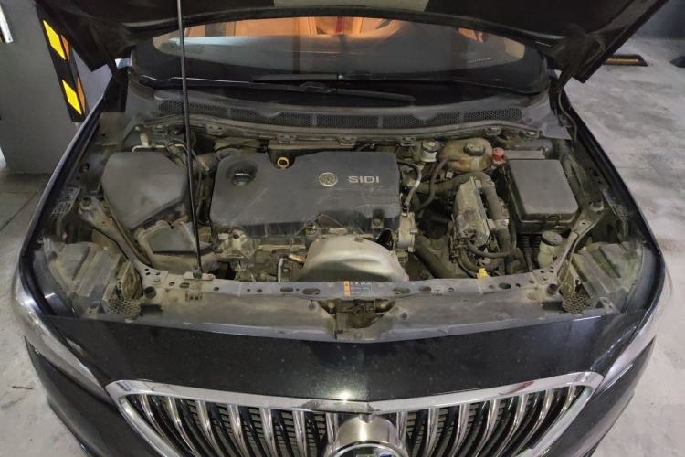 Used Buick Verano 2015 Sedan 15S Manual Entry-Level Model Engine Bay