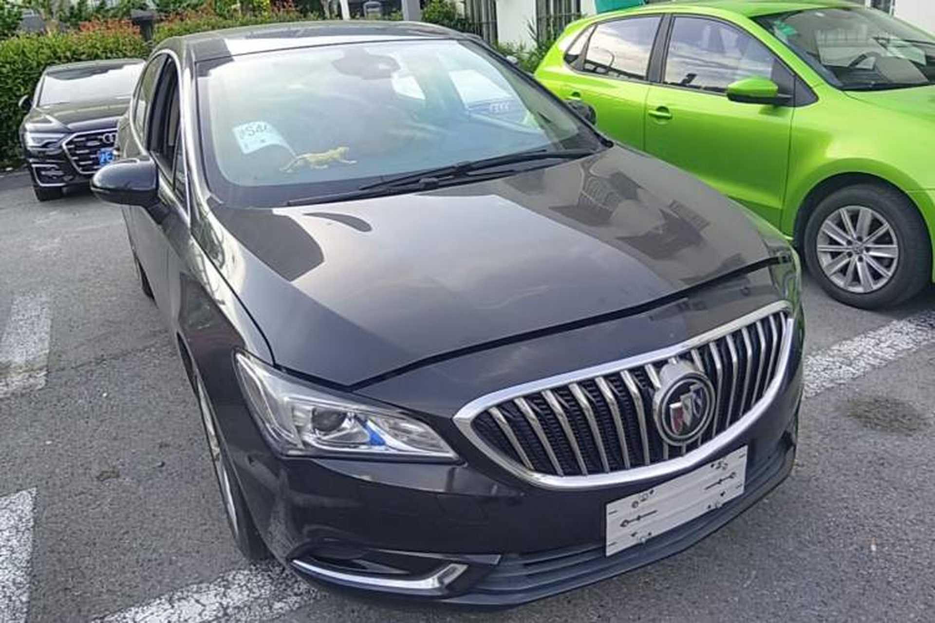 Used Buick Verano 2015 Sedan 20T Dual-Clutch Flagship Model Front Right 45 Deg