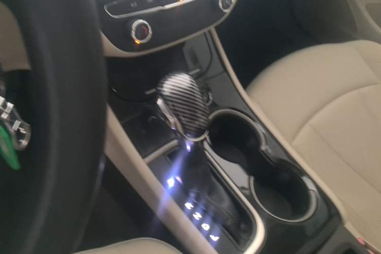 Used Buick Verano 2015 Sedan 15S Automatic Ambition Model Gear Lever
