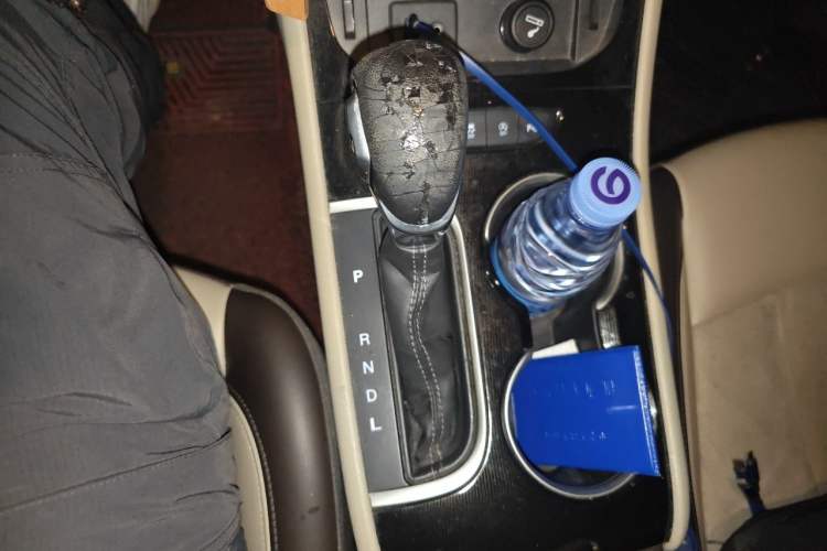Used Buick Verano 2015 Sedan 15S Automatic Leading Model Gear Lever