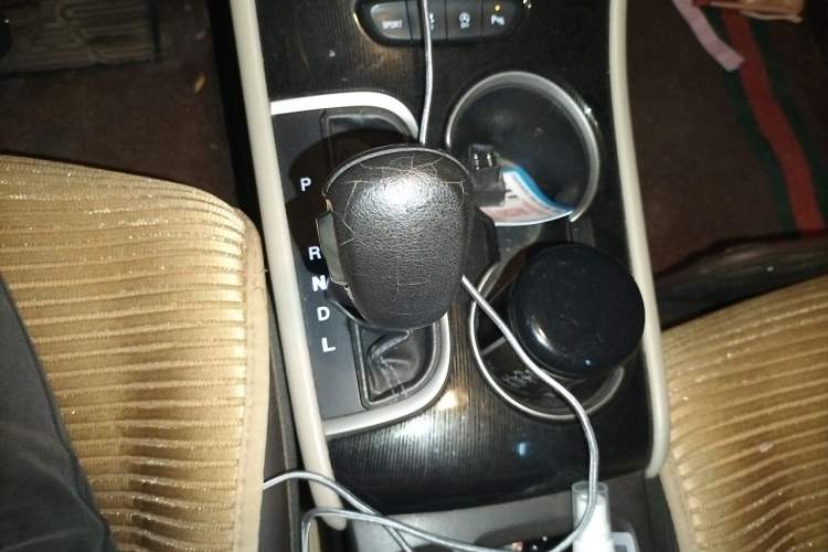Used Buick Verano 2015 Sedan 15S Automatic Leading Model Gear Lever
