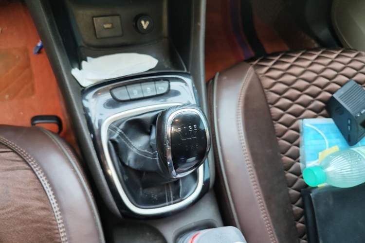 Used Buick Verano 2015 Sedan 15S Manual Entry-Level Model Gear Lever