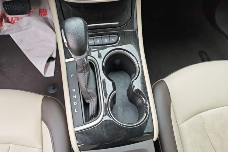 Used Buick Verano 2015 Sedan 15S Automatic Leading Model Gear Lever