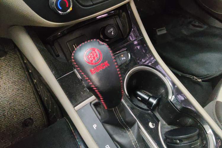 Used Buick Verano 2015 Sedan 15S Automatic Leading Model Gear Lever