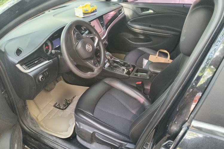 Used Buick Verano 2015 Sedan 20T Dual-Clutch Leading Model Left Front Seat