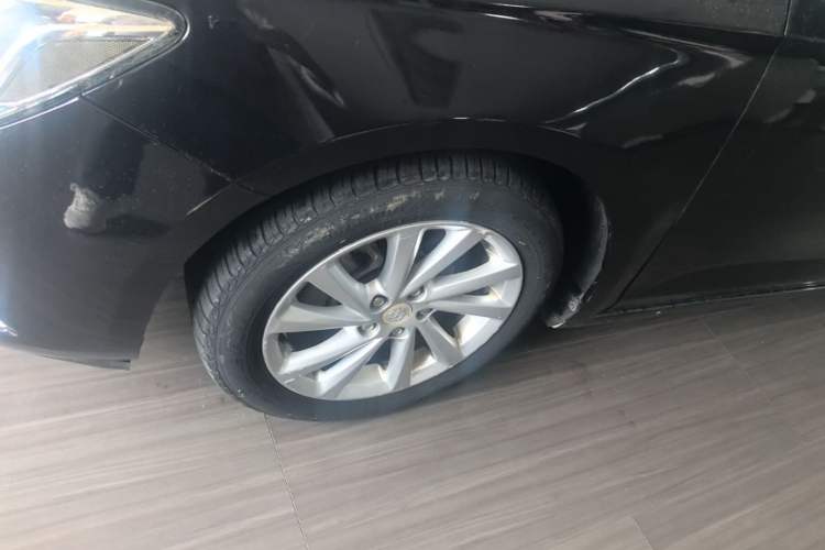Used Buick Verano 2015 Sedan 15S Automatic Ambition Model Left Front Wheel Hub