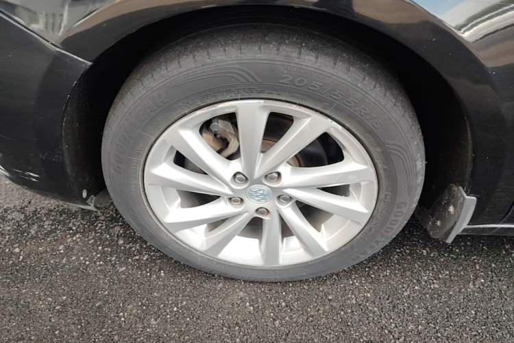 Used Buick Verano 2015 Sedan 15S Automatic Leading Model Left Front Wheel Hub