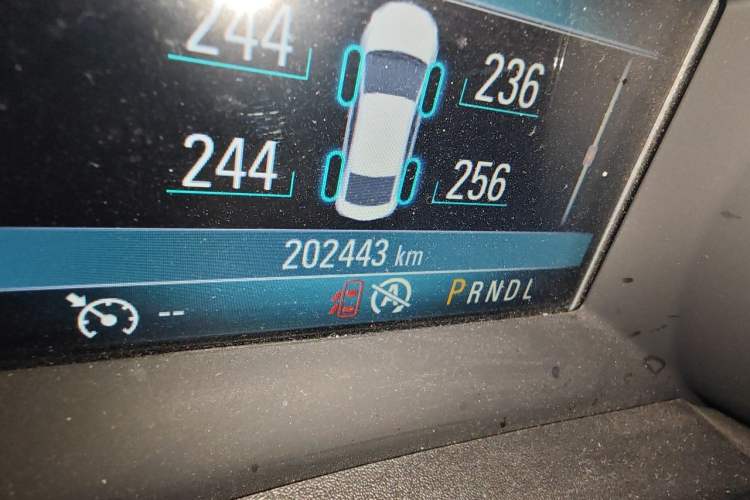 Used Buick Verano 2015 Sedan 15S Automatic Leading Model Odometer Close Up