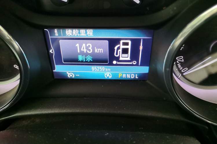 Used Buick Verano 2015 Sedan 15S Automatic Leading Model Odometer Close Up