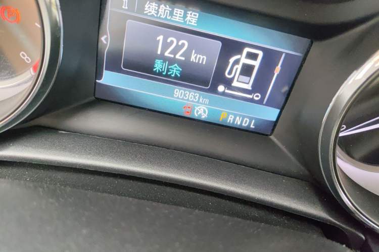 Used Buick Verano 2015 Sedan 20T Dual-Clutch Elite Model Odometer Close Up