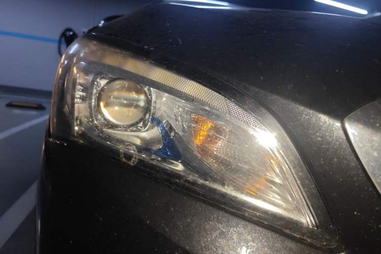 Used Buick Verano 2015 Sedan 15S Automatic Leading Model Right Front Headlight