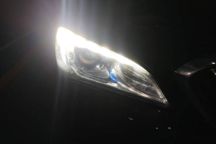 Used Buick Verano 2015 Sedan 15S Automatic Ambition Model Right Front Headlight