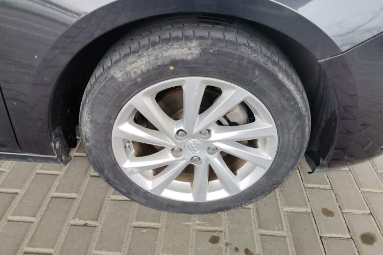 Used Buick Verano 2015 Sedan 15S Automatic Leading Model Right Front Wheel Hub