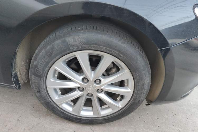 Used Buick Verano 2015 Sedan 20T Dual-Clutch Leading Model Right Front Wheel Hub