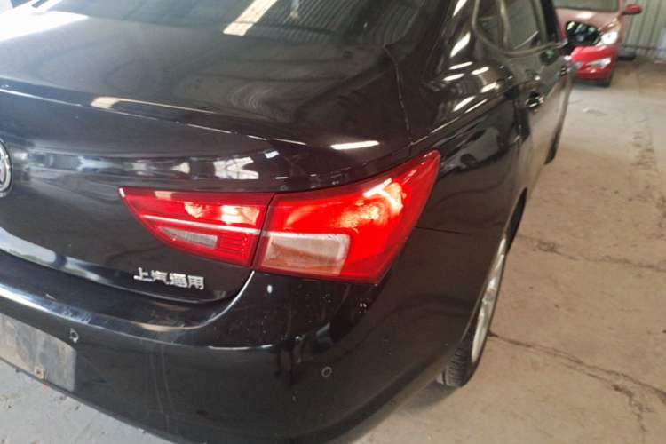 Used Buick Verano 2015 Sedan 15S Manual Leading Model Right Rear Taillight