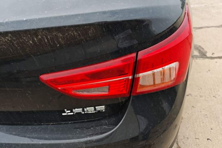 Used Buick Verano 2015 Sedan 15S Automatic Leading Model Right Rear Taillight