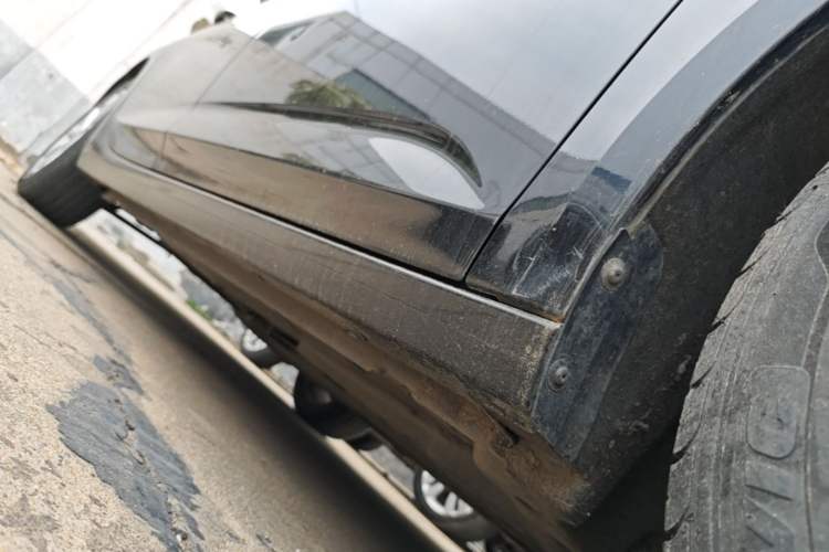 Used Buick Verano 2015 Sedan 15S Automatic Leading Model Right Side Sill
