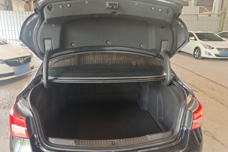 Used Buick Verano 2015 Sedan 15S Manual Leading Model Trunk