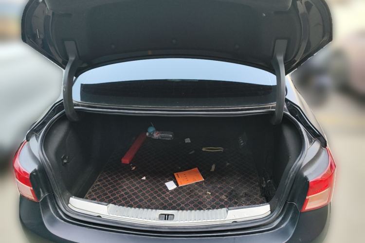 Used Buick Verano 2015 Sedan 15S Manual Entry-Level Model Trunk