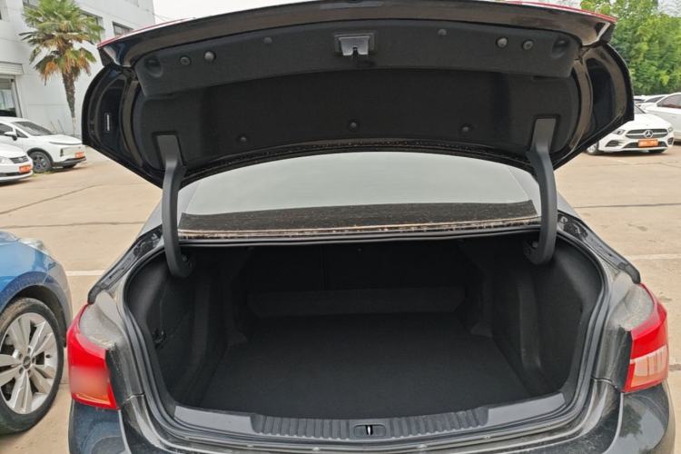 Used Buick Verano 2015 Sedan 15S Automatic Leading Model Trunk