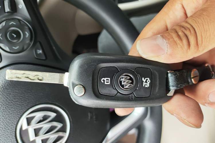 Used Buick Verano 2015 Sedan 20T Dual-Clutch Elite Model Vehicle Key