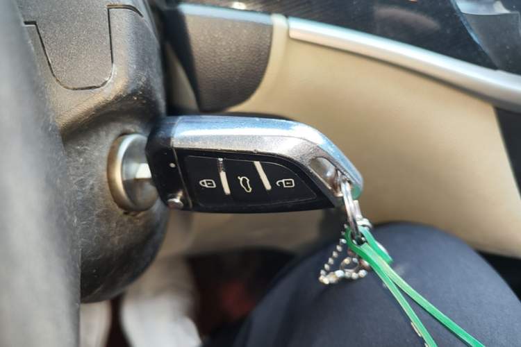 Used Buick Verano 2015 Sedan 15S Manual Entry-Level Model Vehicle Key