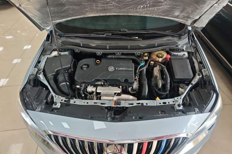 Used Buick Verano 2015 Sedan 20T Dual-Clutch Leading Model Engine Bay