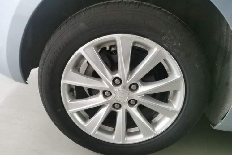 Used Buick Verano 2015 Sedan 20T Dual-Clutch Leading Model Exterior 5
