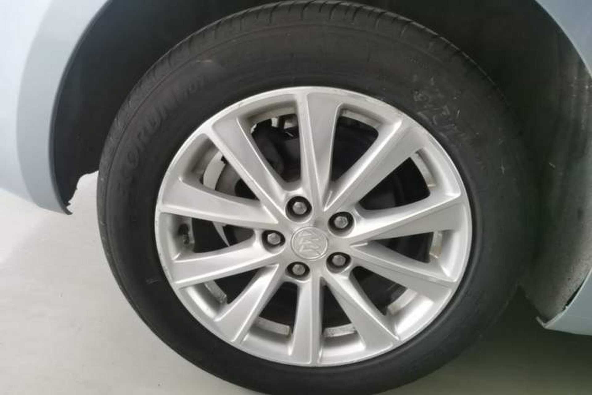 Used Buick Verano 2015 Sedan 20T Dual-Clutch Leading Model Exterior 5