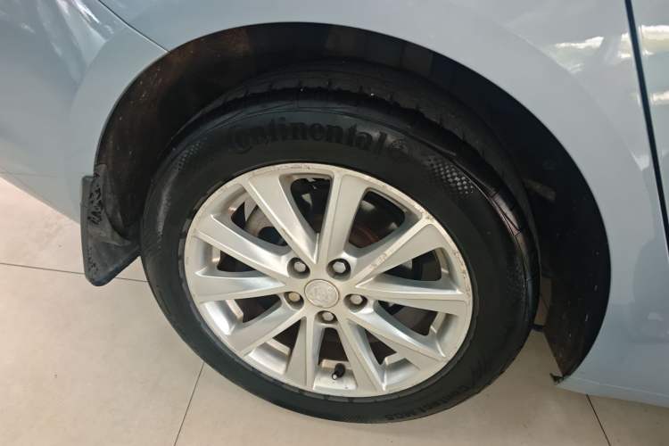 Used Buick Verano 2015 Sedan 20T Dual-Clutch Leading Model Exterior 5