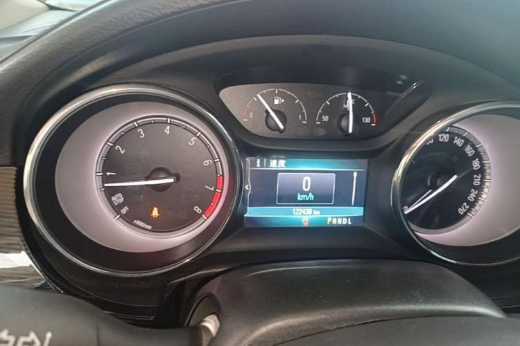 Used Buick Verano 2015 Sedan 20T Dual-Clutch Leading Model Instrument Cluster
