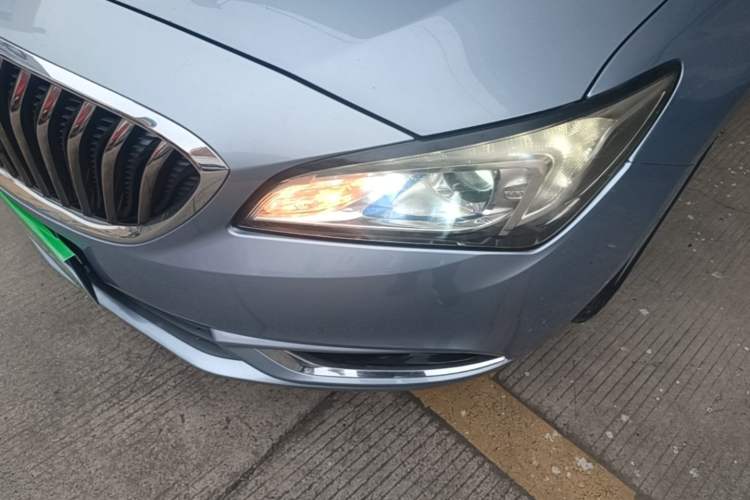 Used Buick Verano 2015 Sedan 20T Dual-Clutch Leading Model Left Front Headlight
